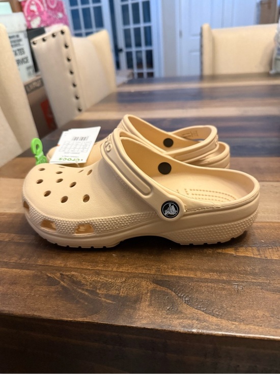 CROCS Other - Crocs Classic Clog Kids Slip On Clog Adjustable Strap J6 Beige 206991-2DS